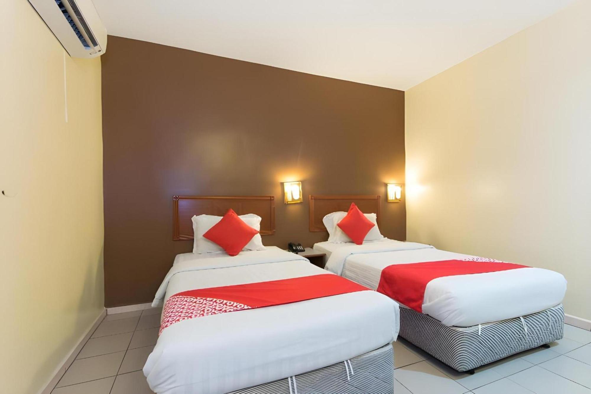 Super Oyo 447 Comfort Hotel Meru Klang Dış mekan fotoğraf