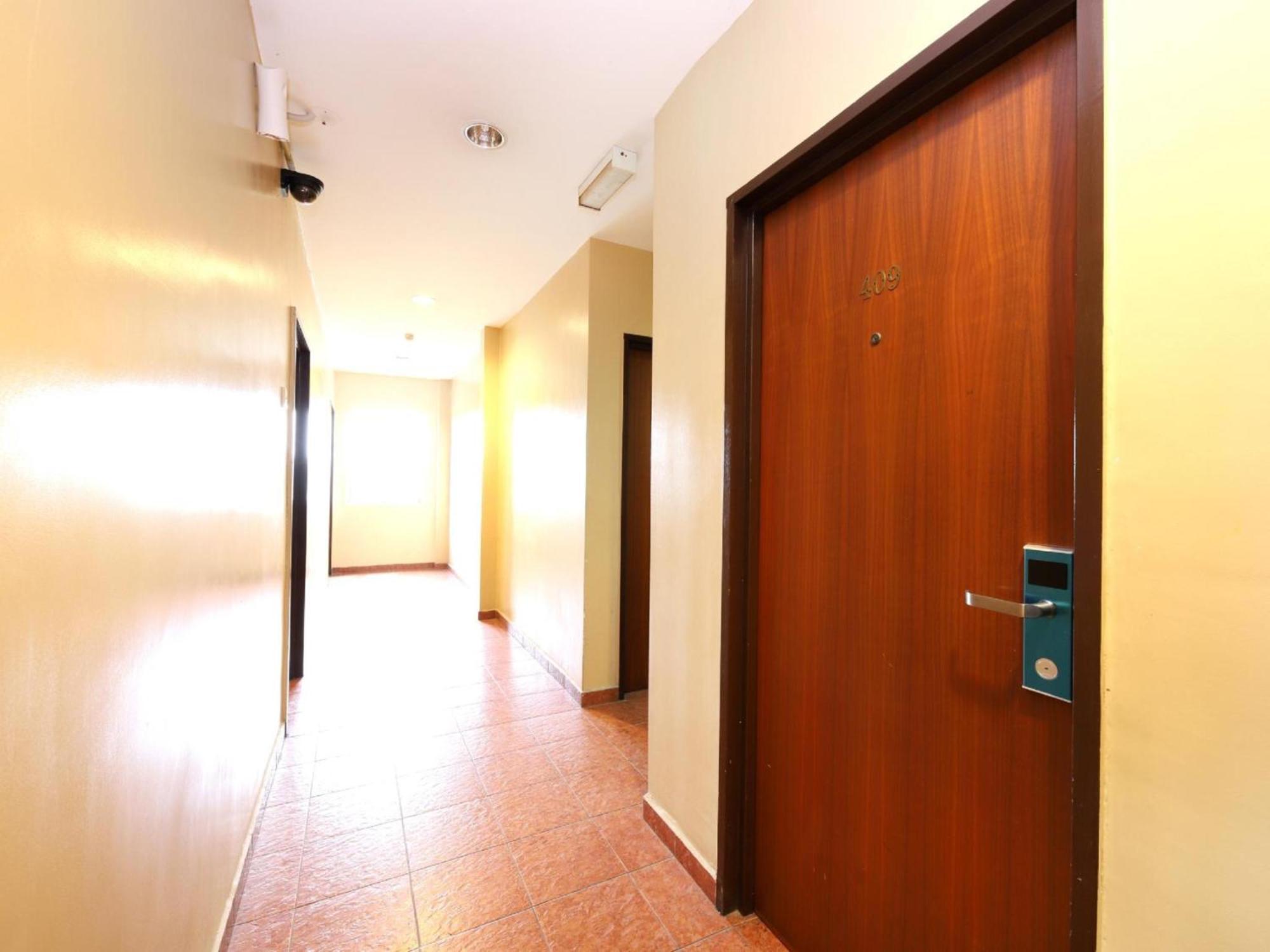 Super Oyo 447 Comfort Hotel Meru Klang Dış mekan fotoğraf